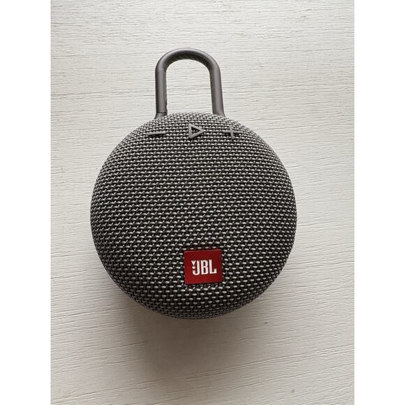 JBL Clip 3 Gray Portable Bluetooth Speaker - Picture 1 of 5